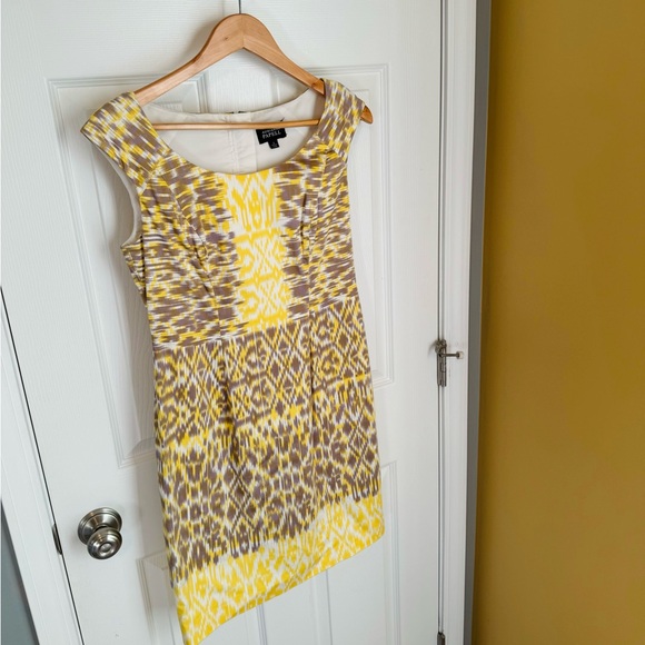 MIDI DRESS 🌼 - Picture 2 of 5